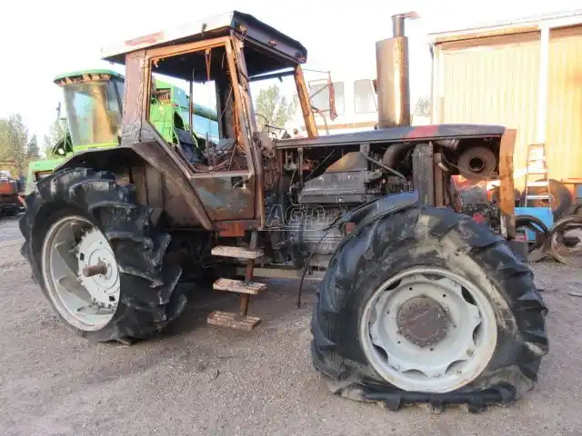 Gallery image 1 for Used 1989 Massey Ferguson 3650 Tractor