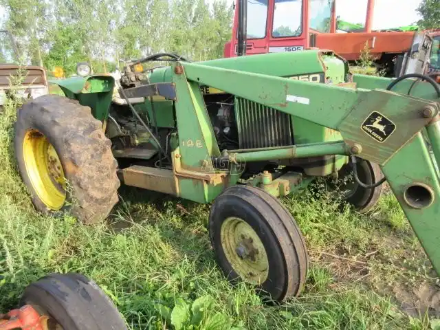 Gallery image 2 for Used 1985 John Deere 2350 Tractor