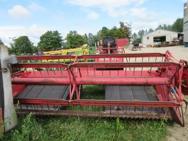 Gallery image 2 for Used White 6200 Windrower