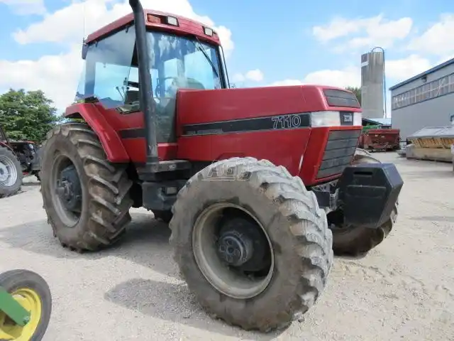 Gallery image 1 for Used 1988 Case IH 7110 Tractor