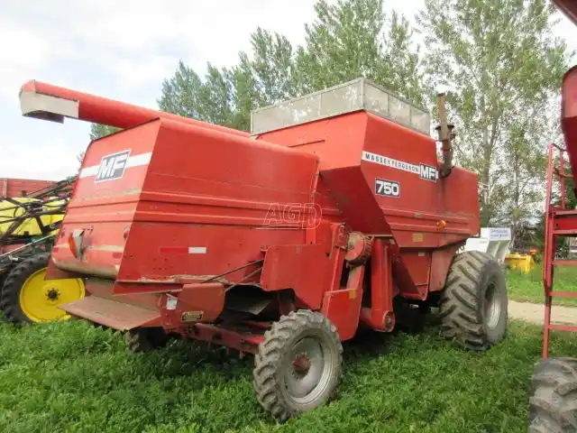 Gallery image 2 for 1980 Massey Ferguson 750 Combine