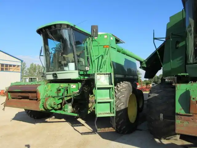 Gallery image 2 for Used 1995 John Deere 9600 Combine