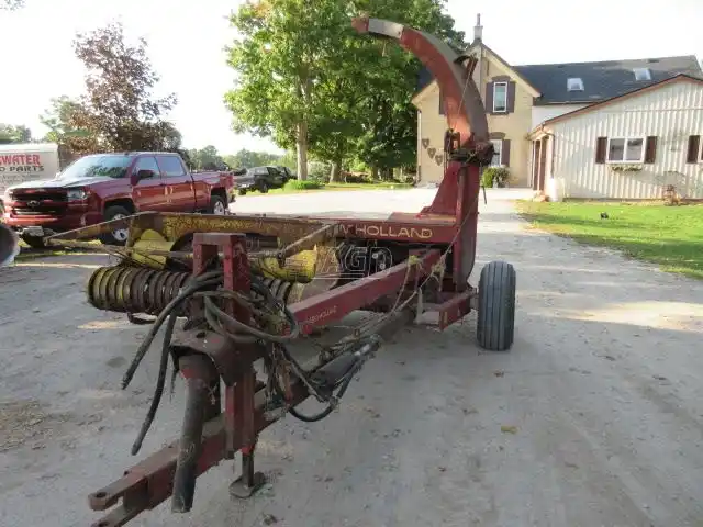 Gallery image 2 for Used New Holland 770 Forage Harvester
