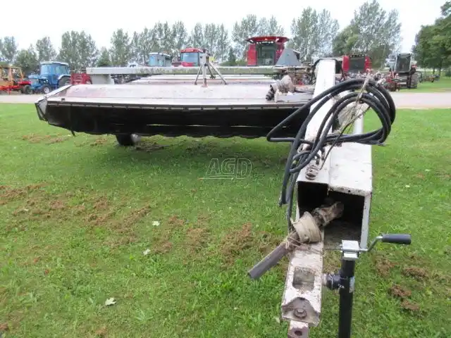 Gallery image 1 for Used New Idea 5212 Disc Mower Conditioner