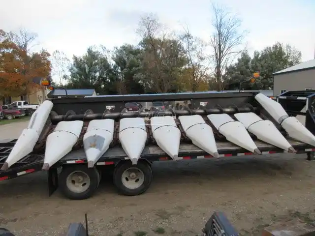 Gallery image 1 for Used 2003 Harvestec 830 Header - Row Crop