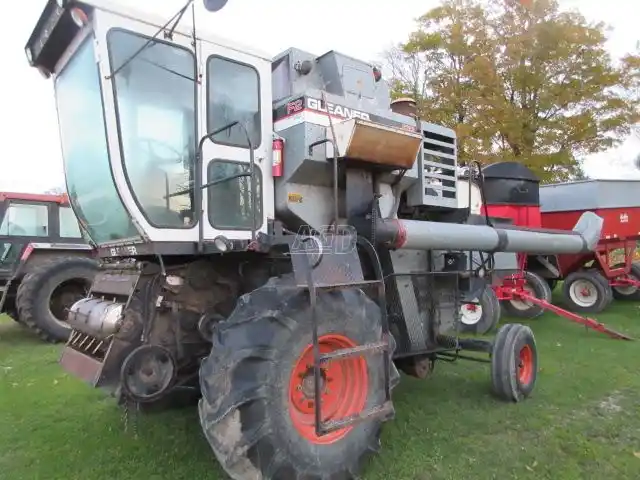 Gallery image 1 for Used 1978 Gleaner F2 Combine