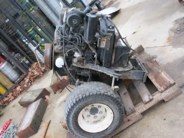 Gallery image 2 for Used 1998 New Holland TC21D Tractor