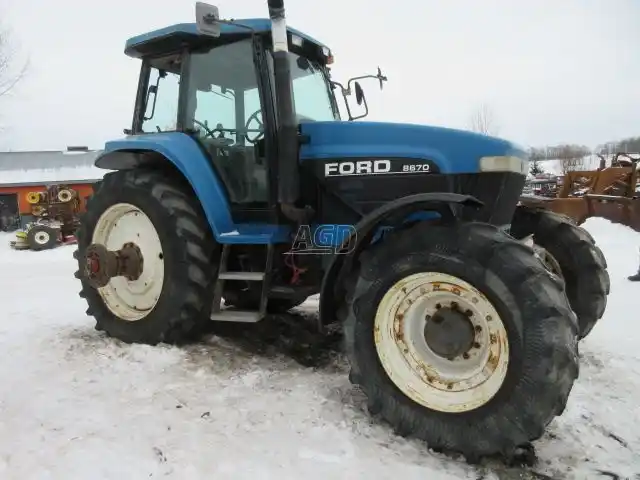 Gallery image 2 for Used 1995 Ford 8670 Tractor