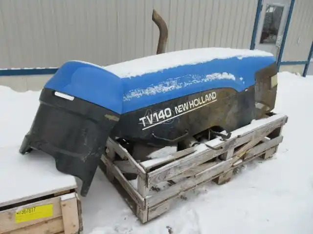 Gallery image 2 for 2002 New Holland TV140 Tractor