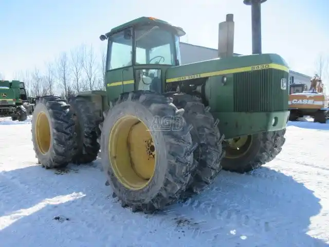 Gallery image 2 for Used 1976 John Deere 8430 Tractor