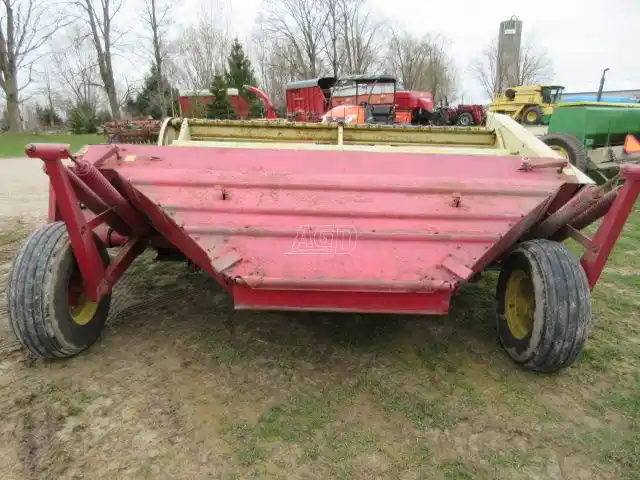 Gallery image 2 for Used New Holland 479 Mower Conditioner