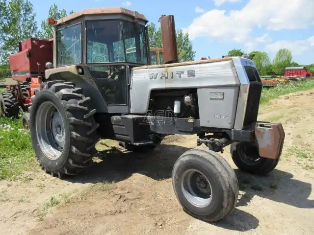 Gallery image 2 for Used 1975 White 2-85 Tractor