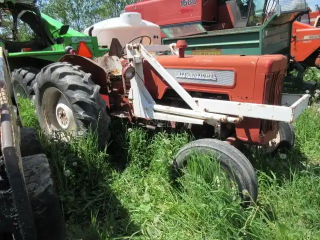 Gallery image 2 for Used 1964 International Harvester B414 Tractor