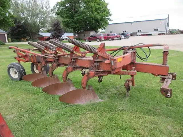 Gallery image 1 for Used Case 400 Plow