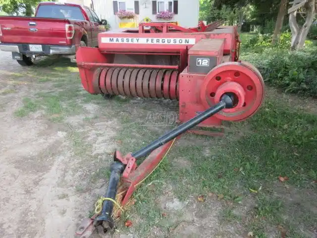 Gallery image 1 for Used Massey Ferguson 12 Square Baler - Small