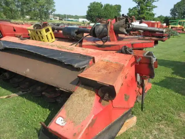Gallery image 2 for Used Gehl 2360 Disc Mower Conditioner