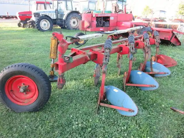 Gallery image 2 for Used Kongskilde TRIPLE K Plow