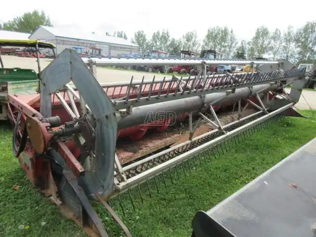 Gallery image 1 for Used Massey Ferguson 9118 Header