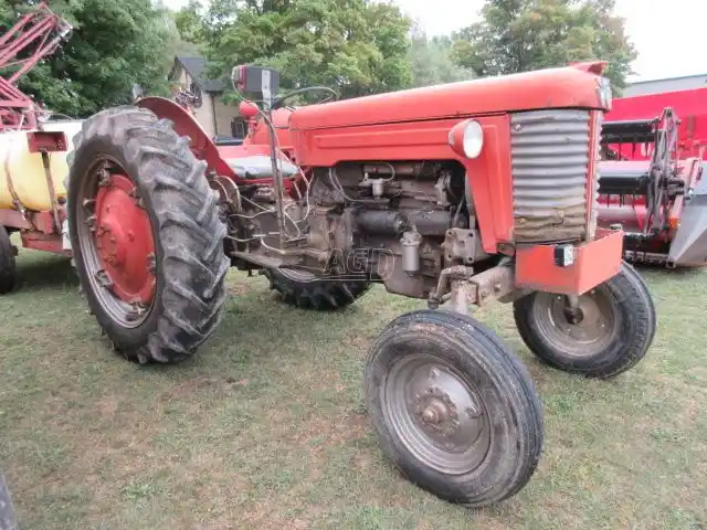 Gallery image 2 for Used 1965 Massey Ferguson 65 Tractor