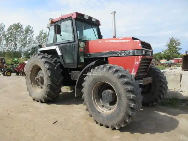 Gallery image 2 for Used 1987 Case IH 3394 Tractor