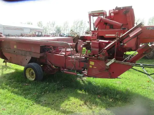 Gallery image 2 for Used New Holland 315 Square Baler - Small