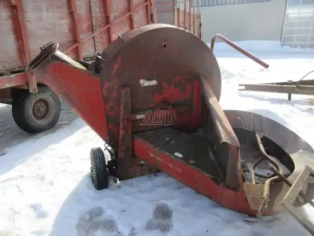 Gallery image 1 for New Holland 25 Forage Blower