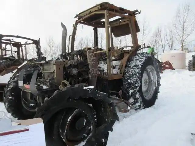 Gallery image 2 for Used 2014 Massey Ferguson 5613 Tractor