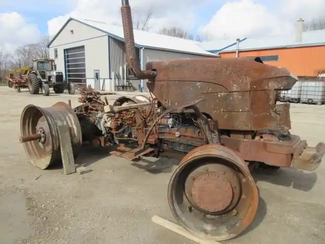 Gallery image 2 for Used 2005 Case IH MXM140 Tractor