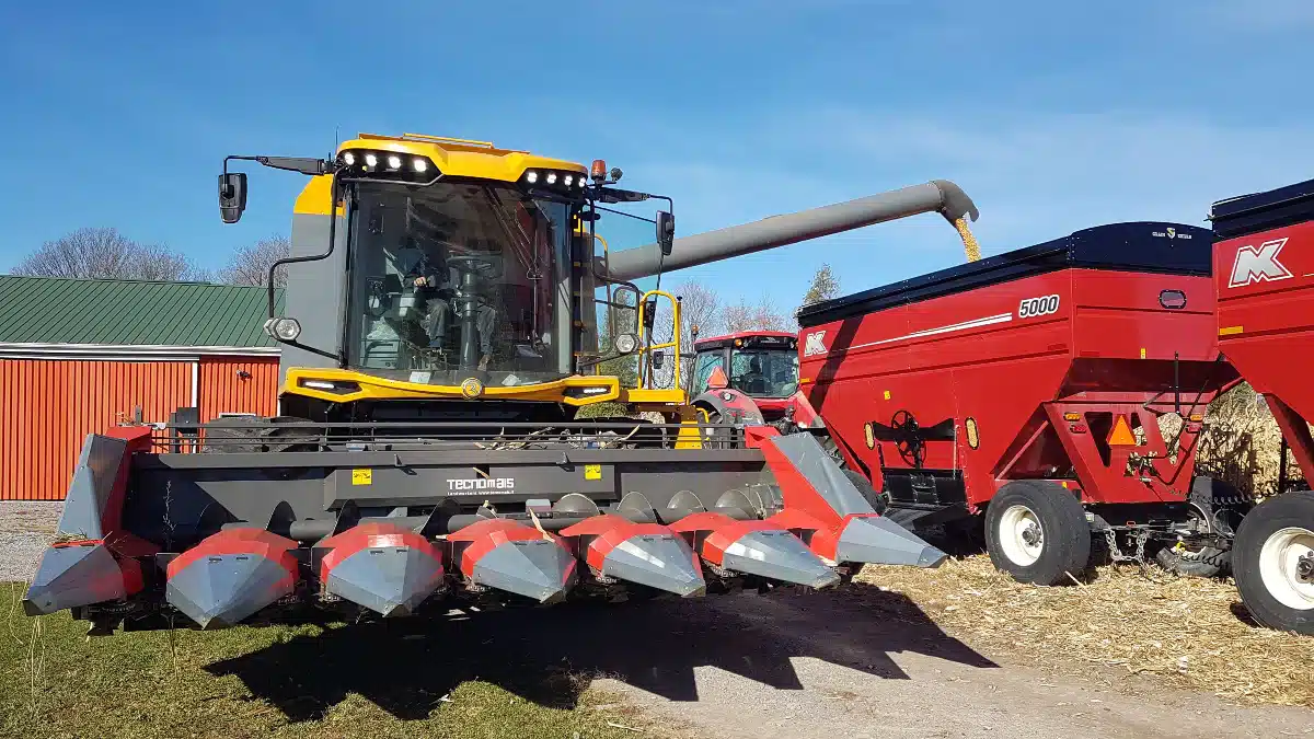 Used Sampo Rosenlew Comia C12 Combine | AgDealer