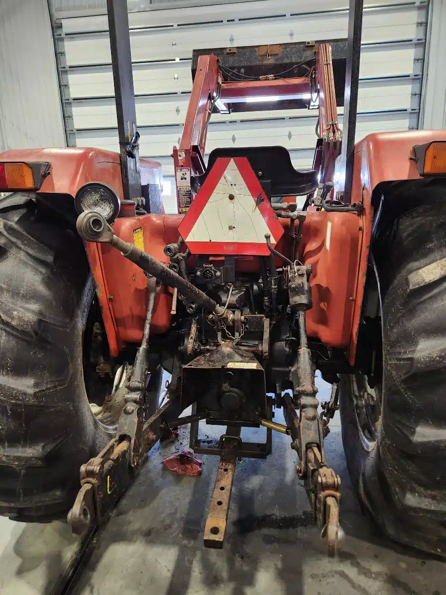 Gallery image 2 for Case IH 685 Tractor