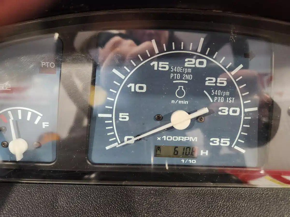 Gallery image 2 for Branson 3520R Tractor