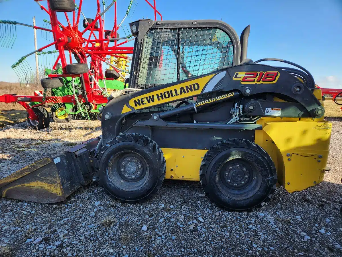 Gallery image 2 for 2019 New Holland L218 Skid Steer