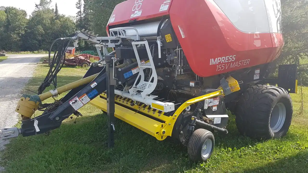 Gallery image 2 for New Pottinger IMPRESS 155V MASTER Round Baler