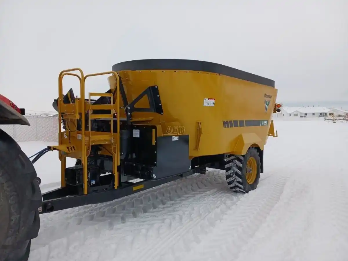 Gallery image 1 for New Vermeer VT660 TMR Mixer