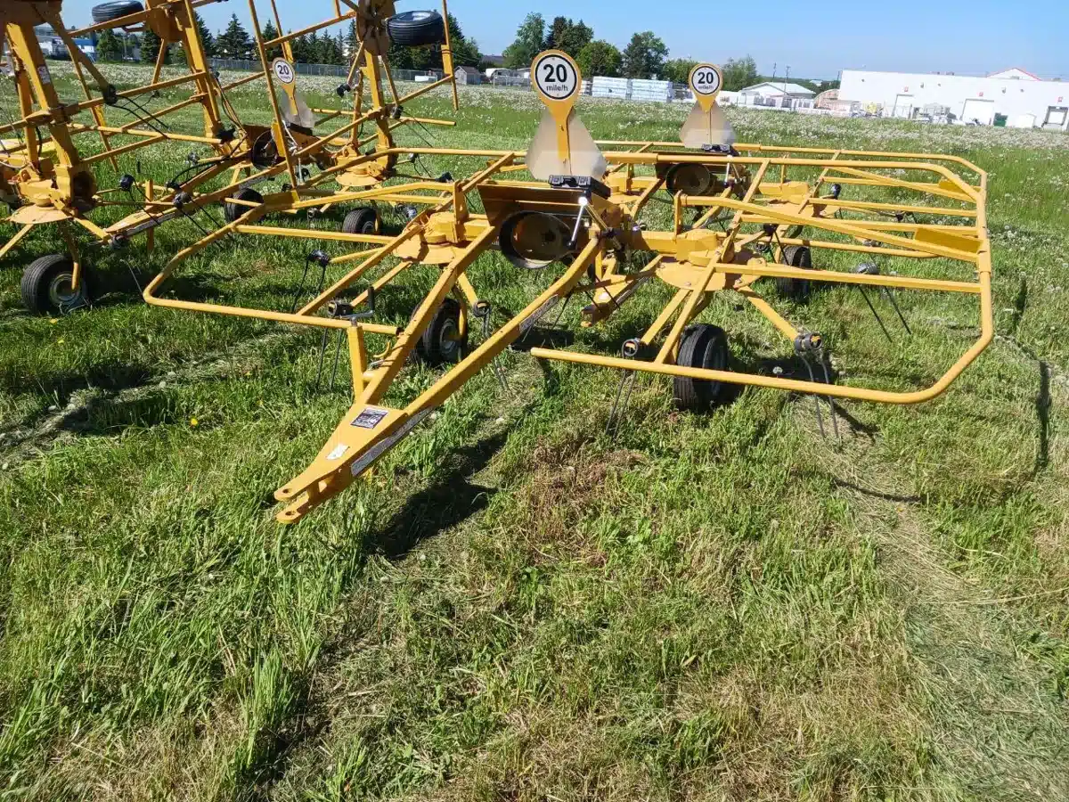 Gallery image 1 for New Vermeer TD100 Tedder Rake