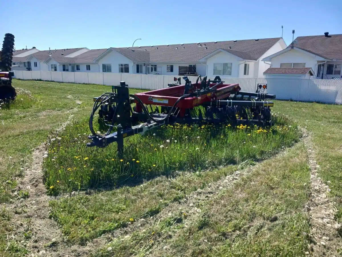 Gallery image 2 for New Versatile SD650 Disc