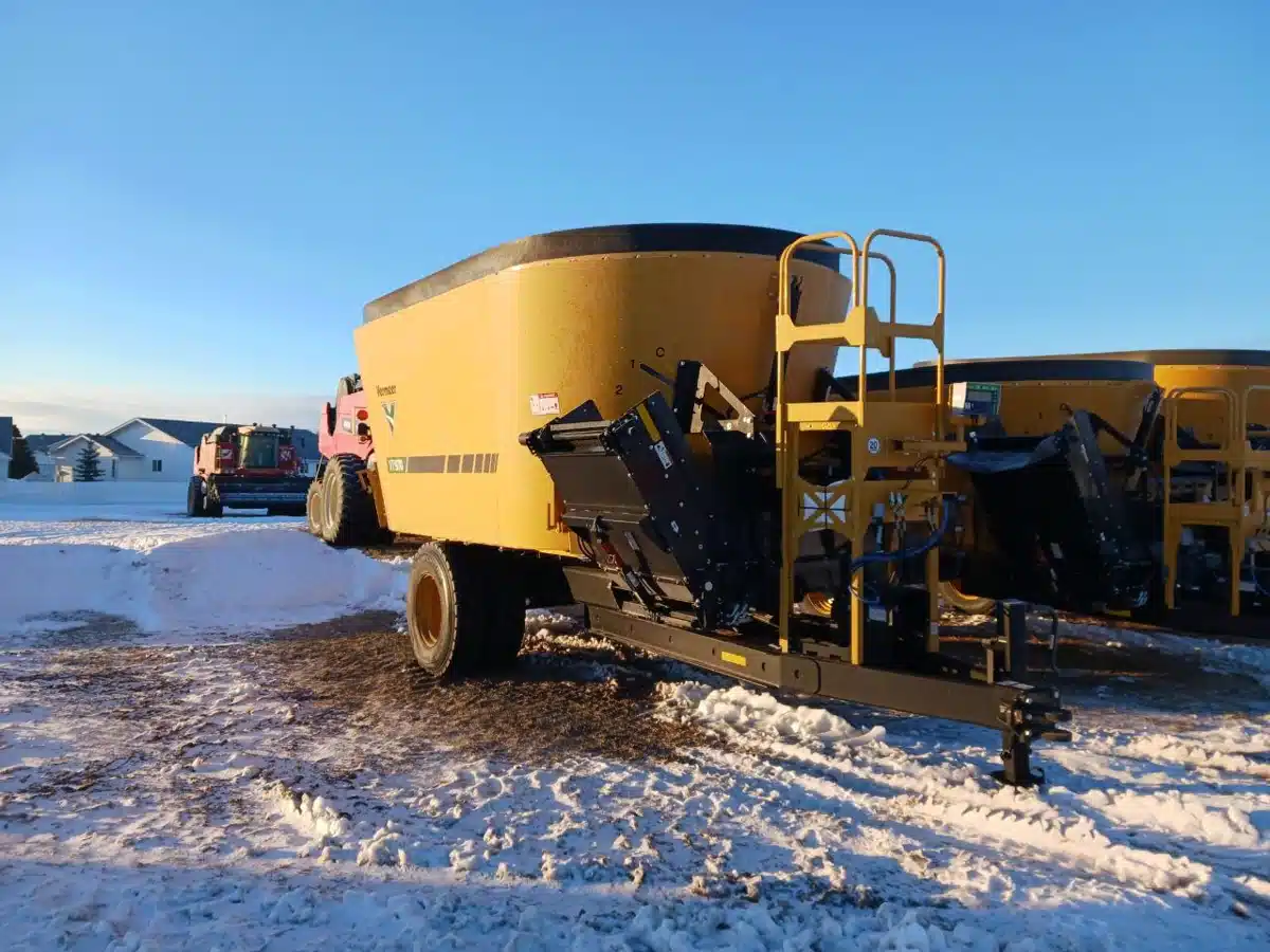 Gallery image 2 for New Vermeer VT970 TMR Mixer