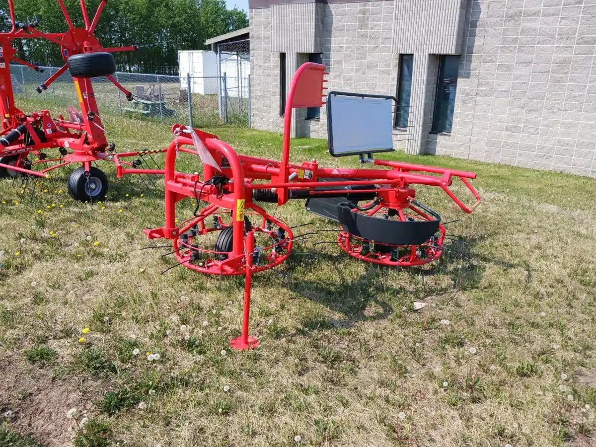 Gallery image 2 for New Kuhn Haybob 360 Tedder Rake