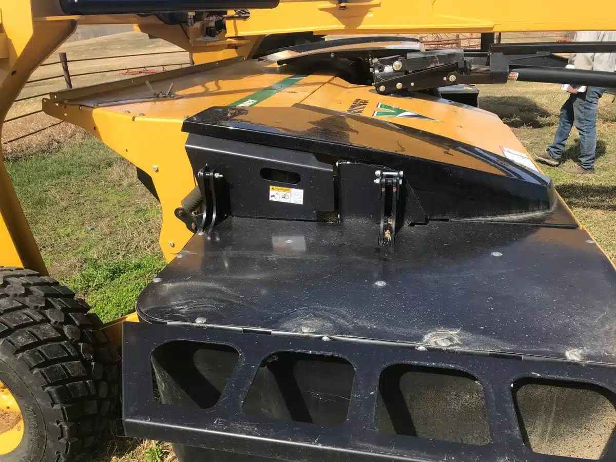 Gallery image 2 for Used 2019 Vermeer MC4500 Mower Conditioner