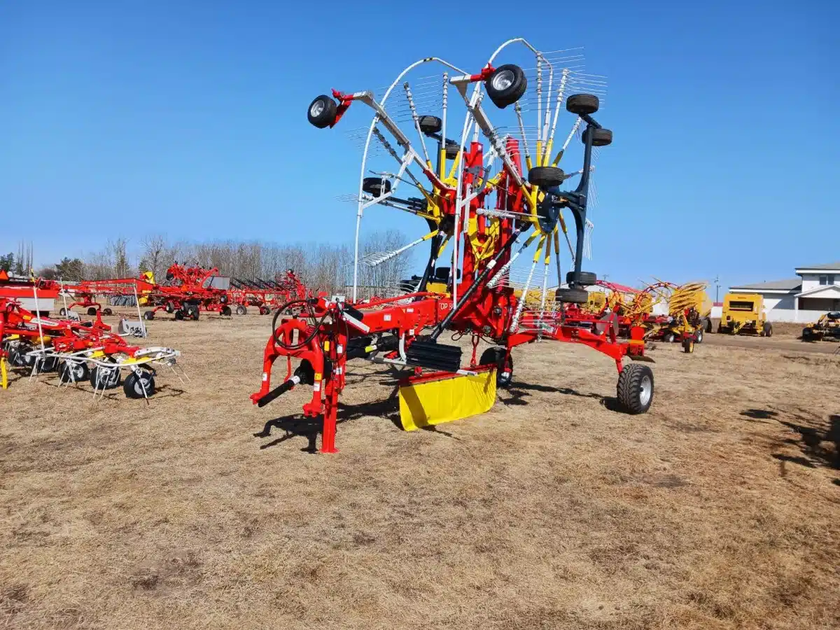 Gallery image 1 for New Pottinger Top 882 C Rake