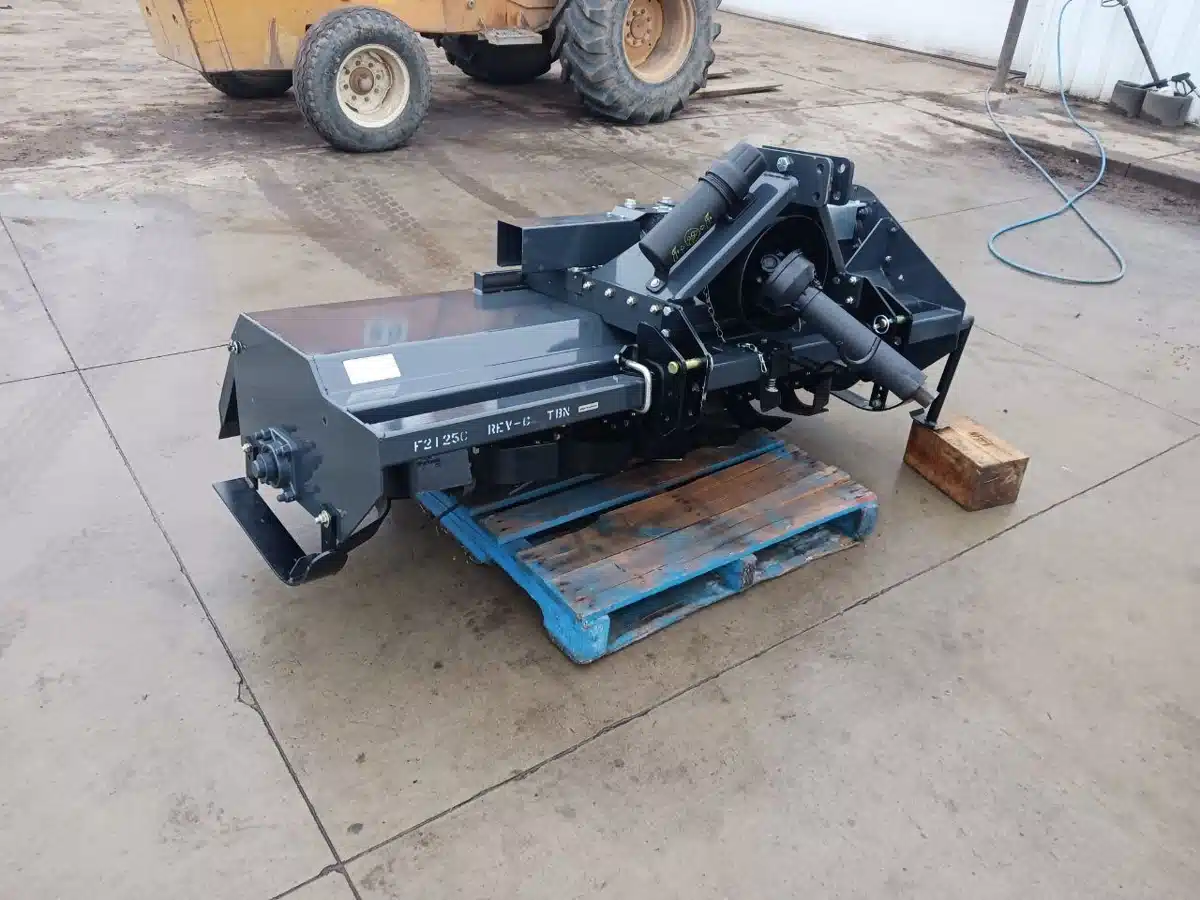 Gallery image 2 for New Farm King 6572C Rotary Tiller