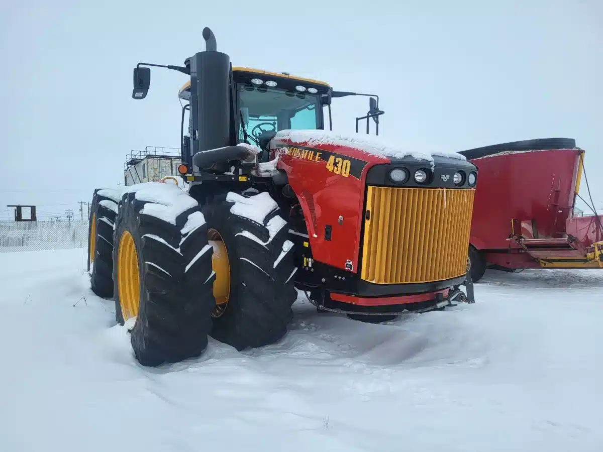 Gallery image 1 for Used 2024 Versatile 430 Tractor