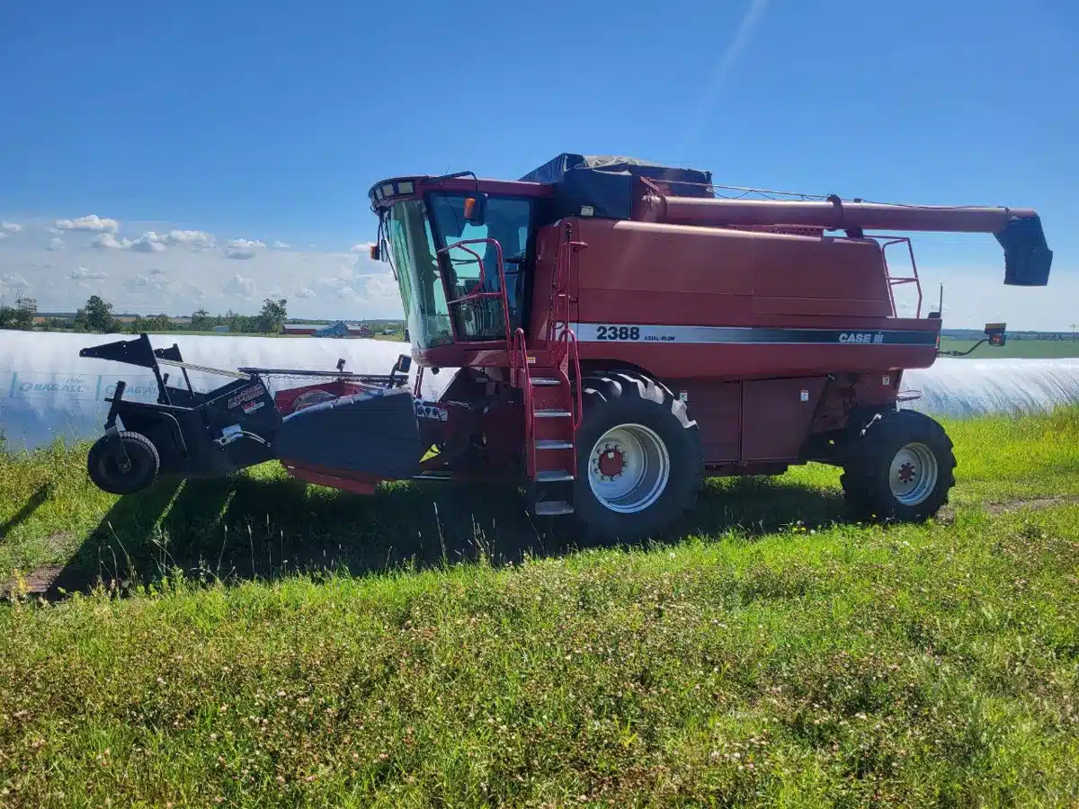 Used 2003 Case IH 2388 Combine