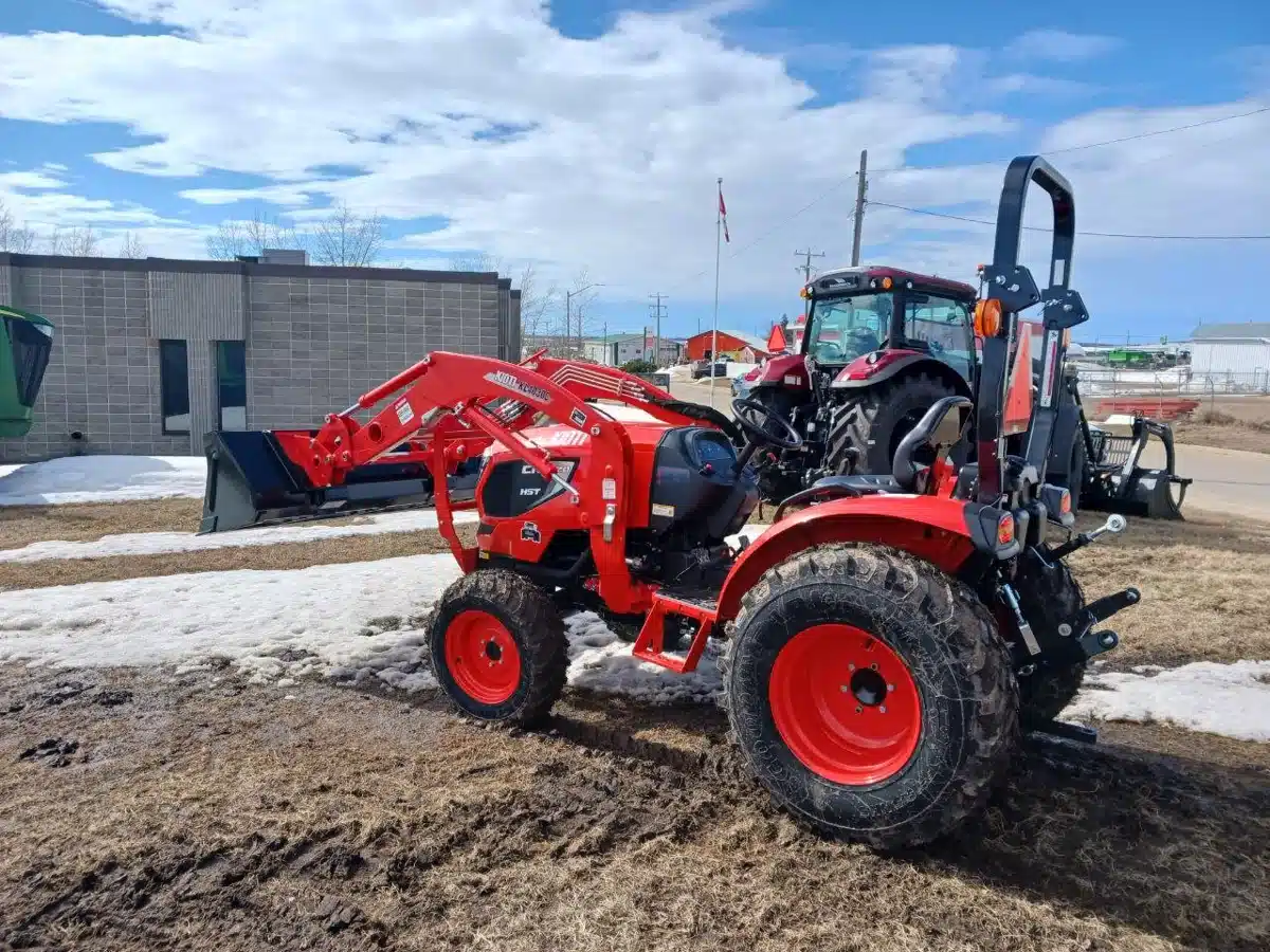 Photo de la Galerie 2 pour Kioti CK2620 HB Tracteur