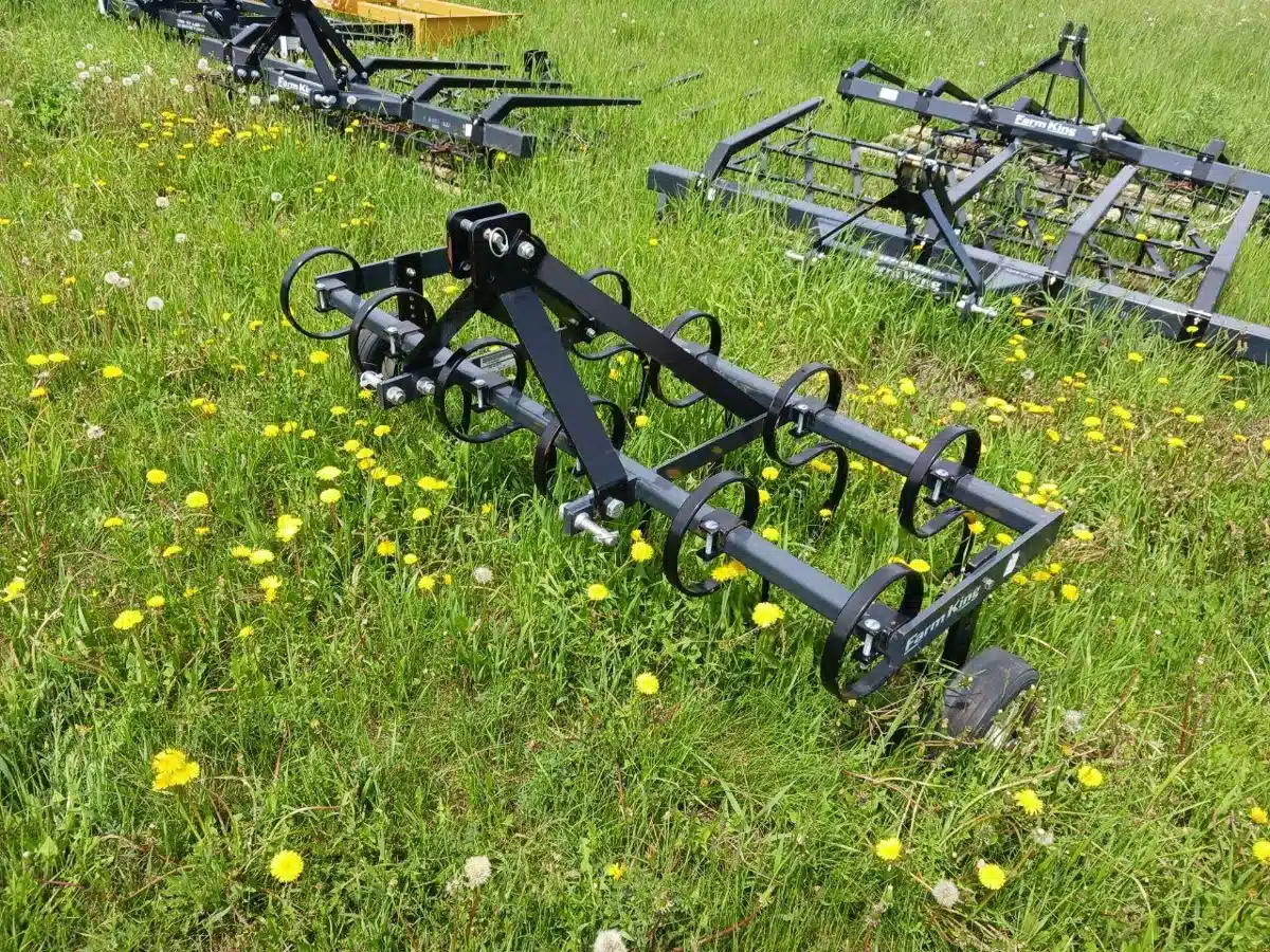 Gallery image 2 for Farm King Y72FCC Landscape Rake
