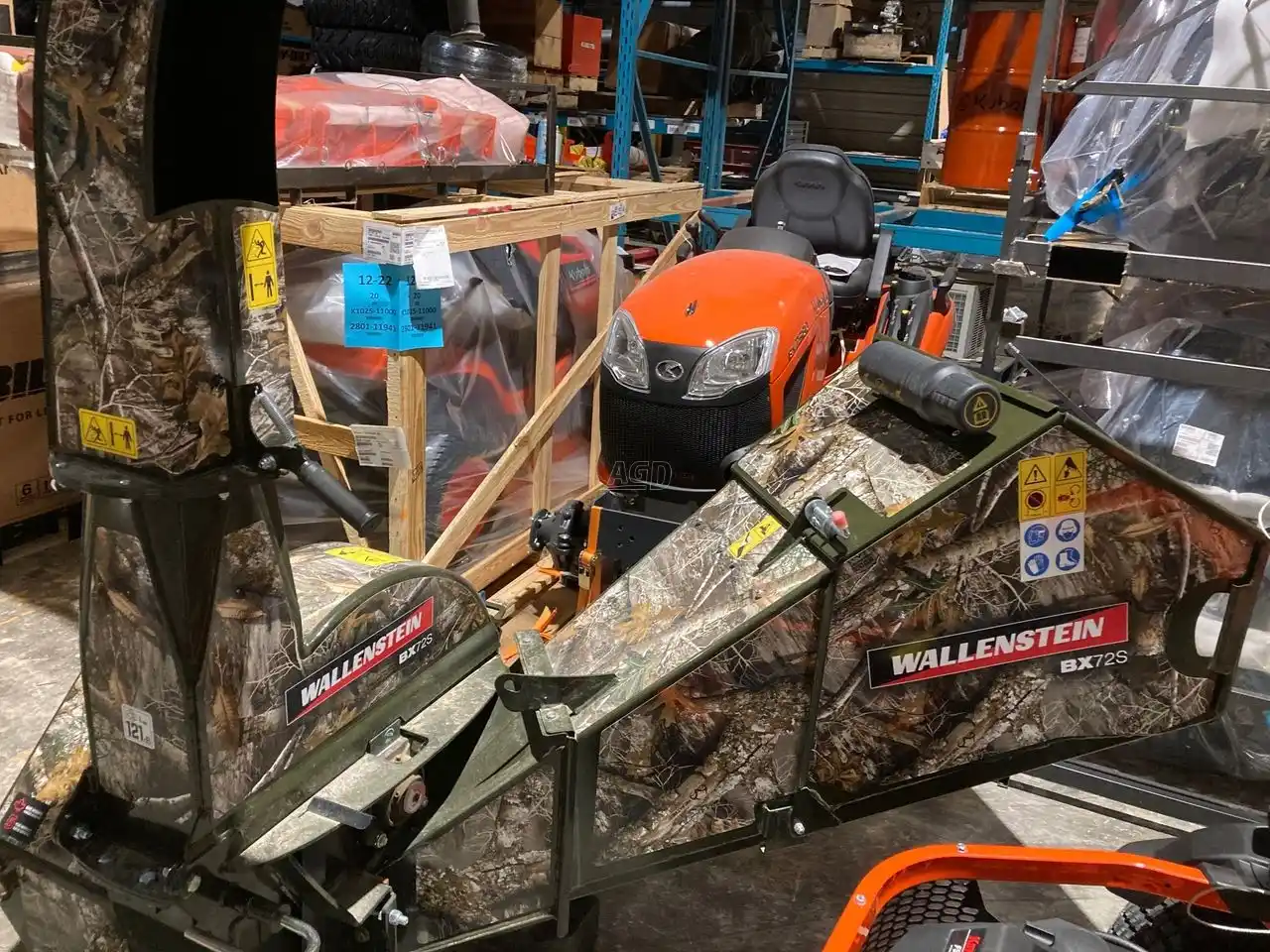 Gallery image 2 for New 2022 Wallenstein BX72S/BX52S Wood Chipper