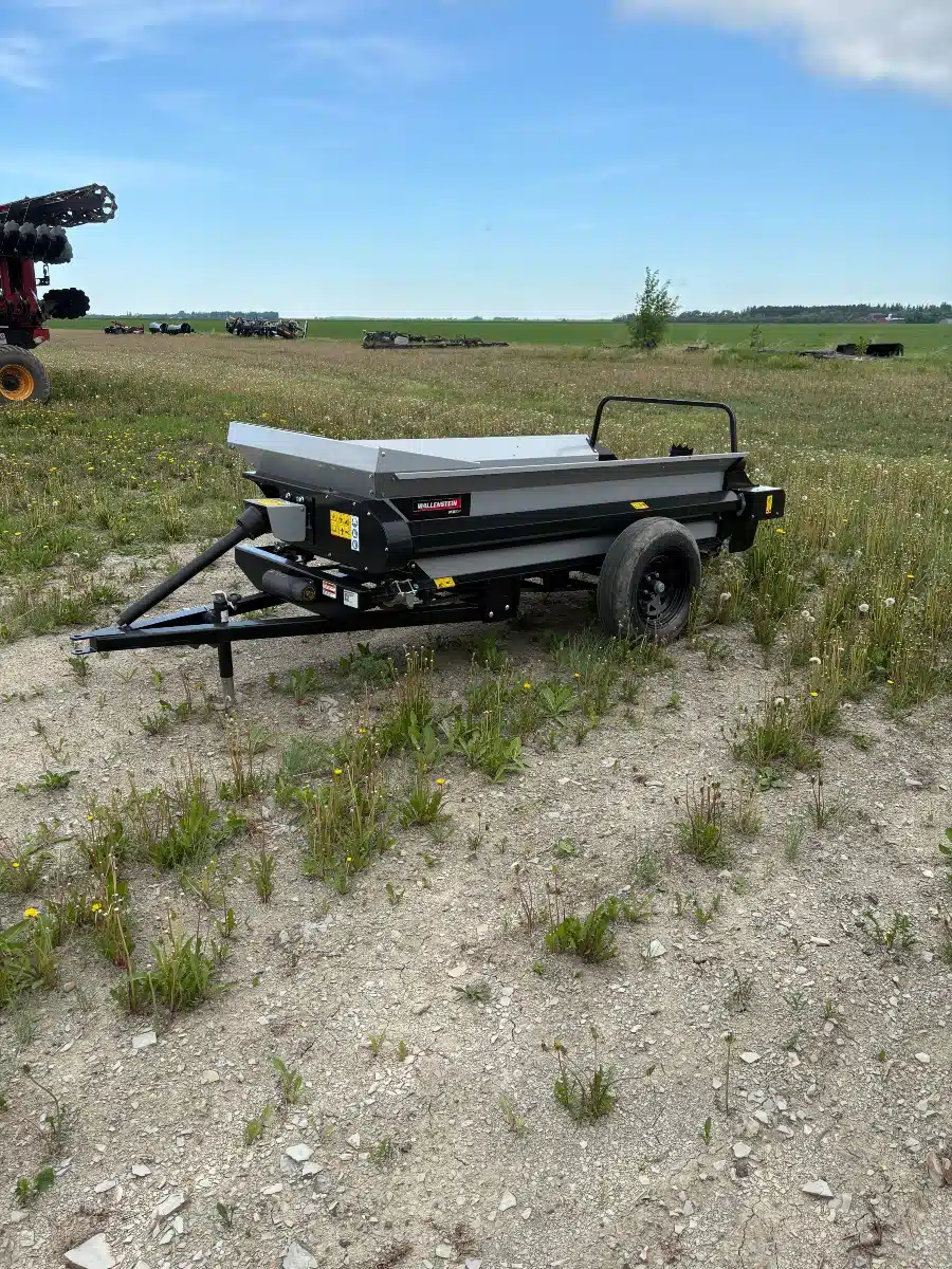 Gallery image 1 for 2024 Wallenstein MX80P Manure Spreader