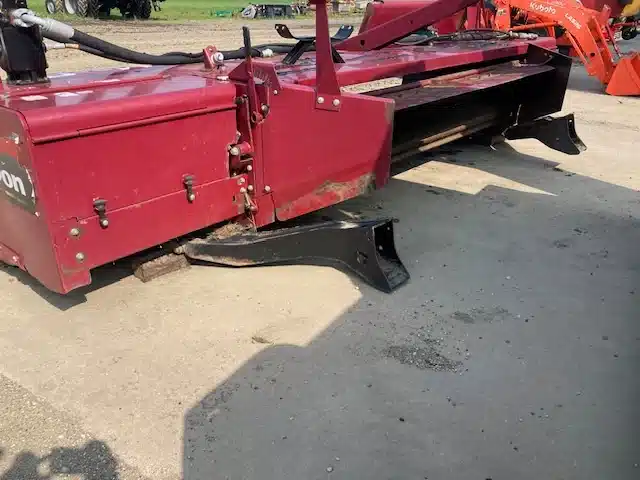 Gallery image 2 for Used 2008 MacDon R80 Disc Mower Conditioner