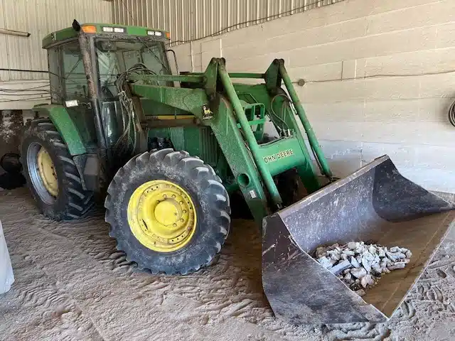 Gallery image 1 for Used 2000 John Deere 7410 Tractor