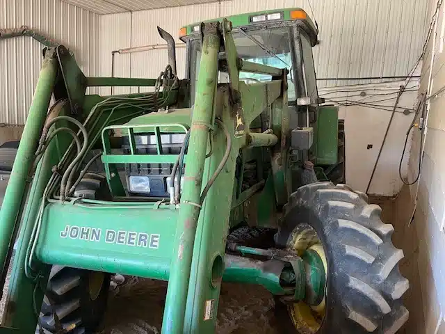 Gallery image 2 for Used 2000 John Deere 7410 Tractor